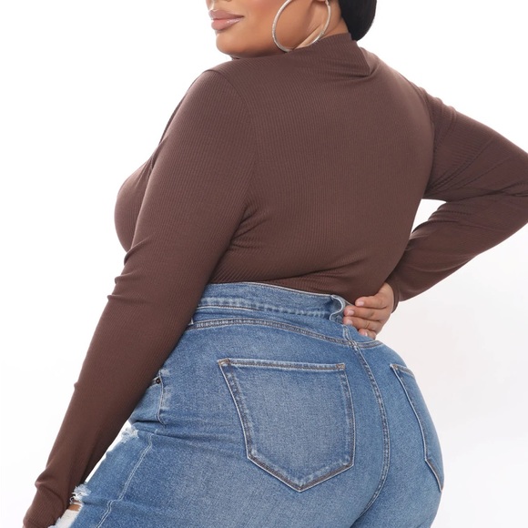 Brown ribbed bodysuit 🤎 - Picture 5 of 6